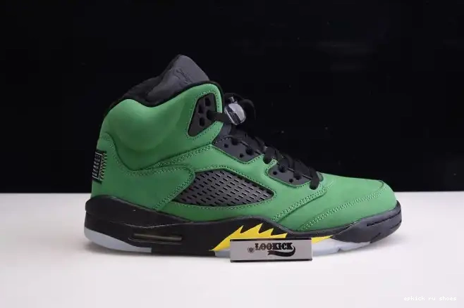 Rep 5 Jordan CK6631-307 Oregon Ducks SE Air 0408